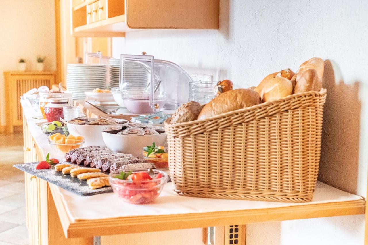 Bed and Breakfast Garni Volgger Brunico Esterno foto