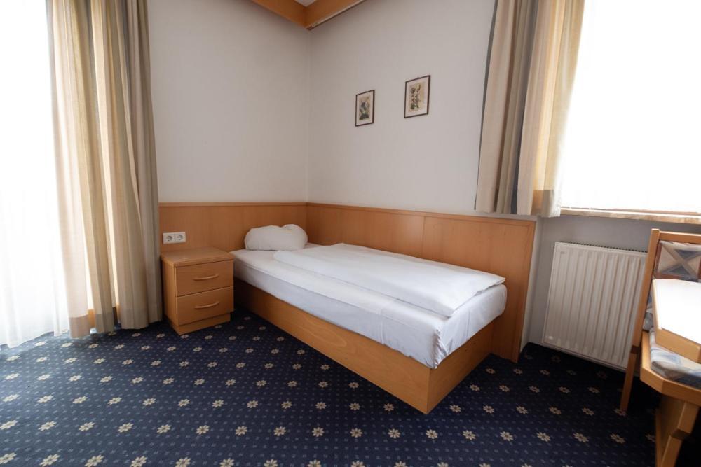 Bed and Breakfast Garni Volgger Brunico Esterno foto