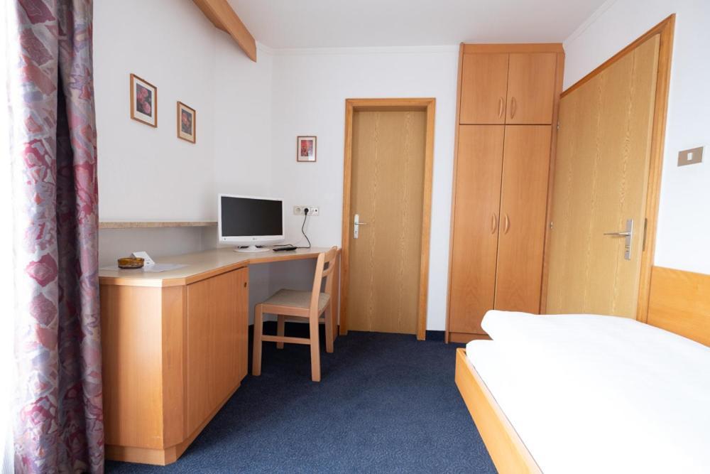 Bed and Breakfast Garni Volgger Brunico Esterno foto
