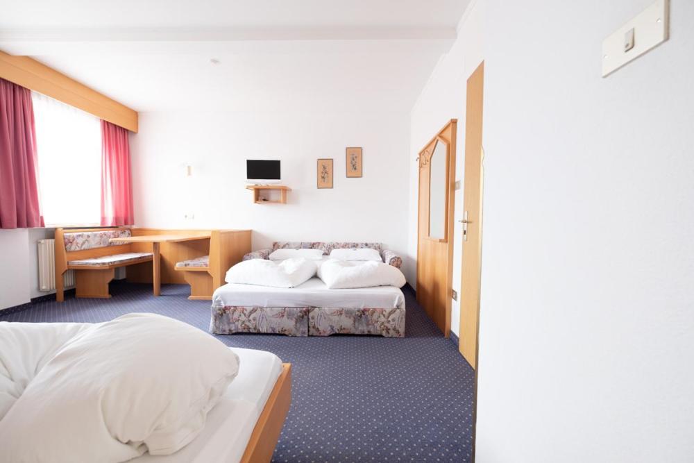 Bed and Breakfast Garni Volgger Brunico Esterno foto